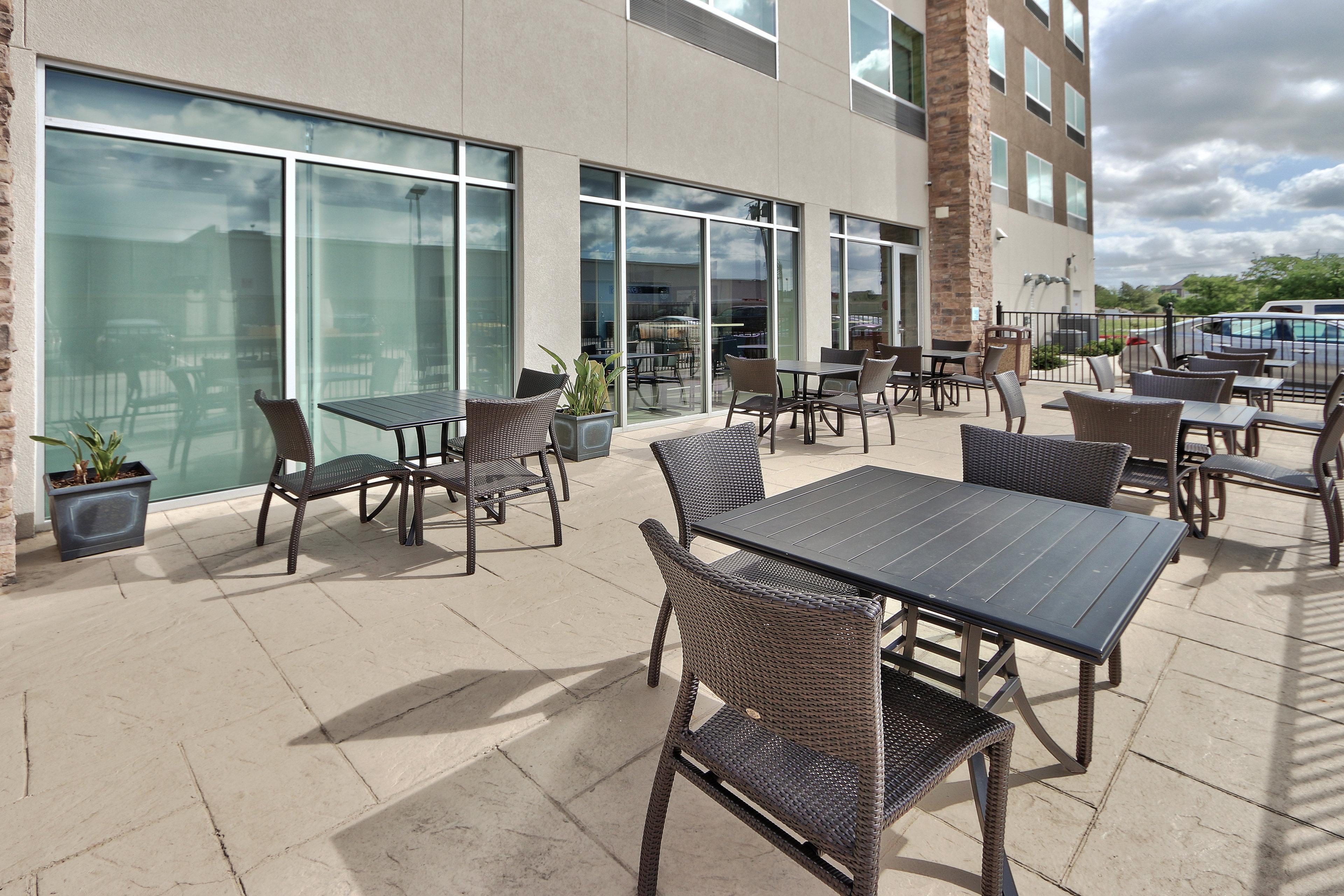 Holiday Inn Express & Suites - Houston East - Beltway 8 By Ihg Cloverleaf Exterior foto